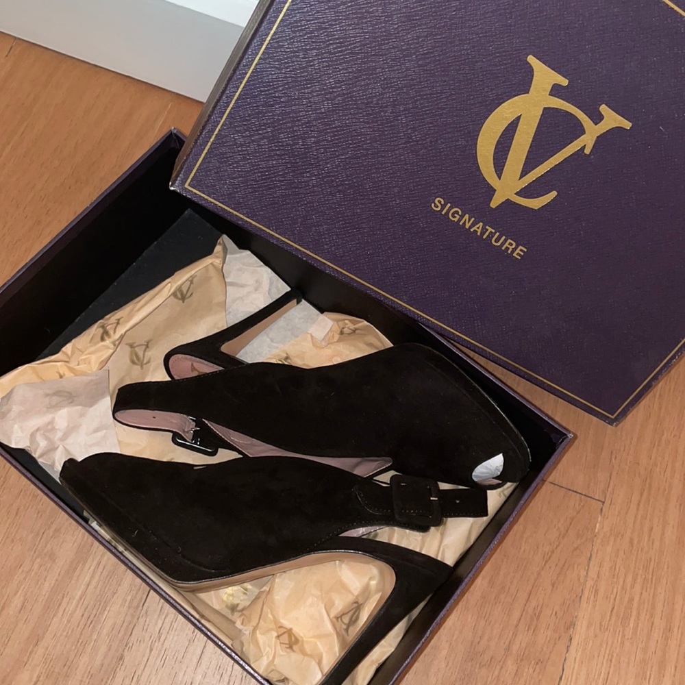 Vince Camuto Signature, Black Heels, Size 38